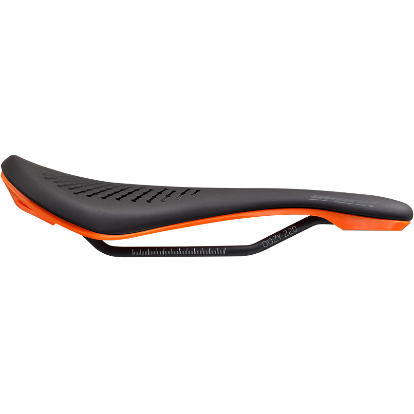 SPANK OOZY 220 Saddle